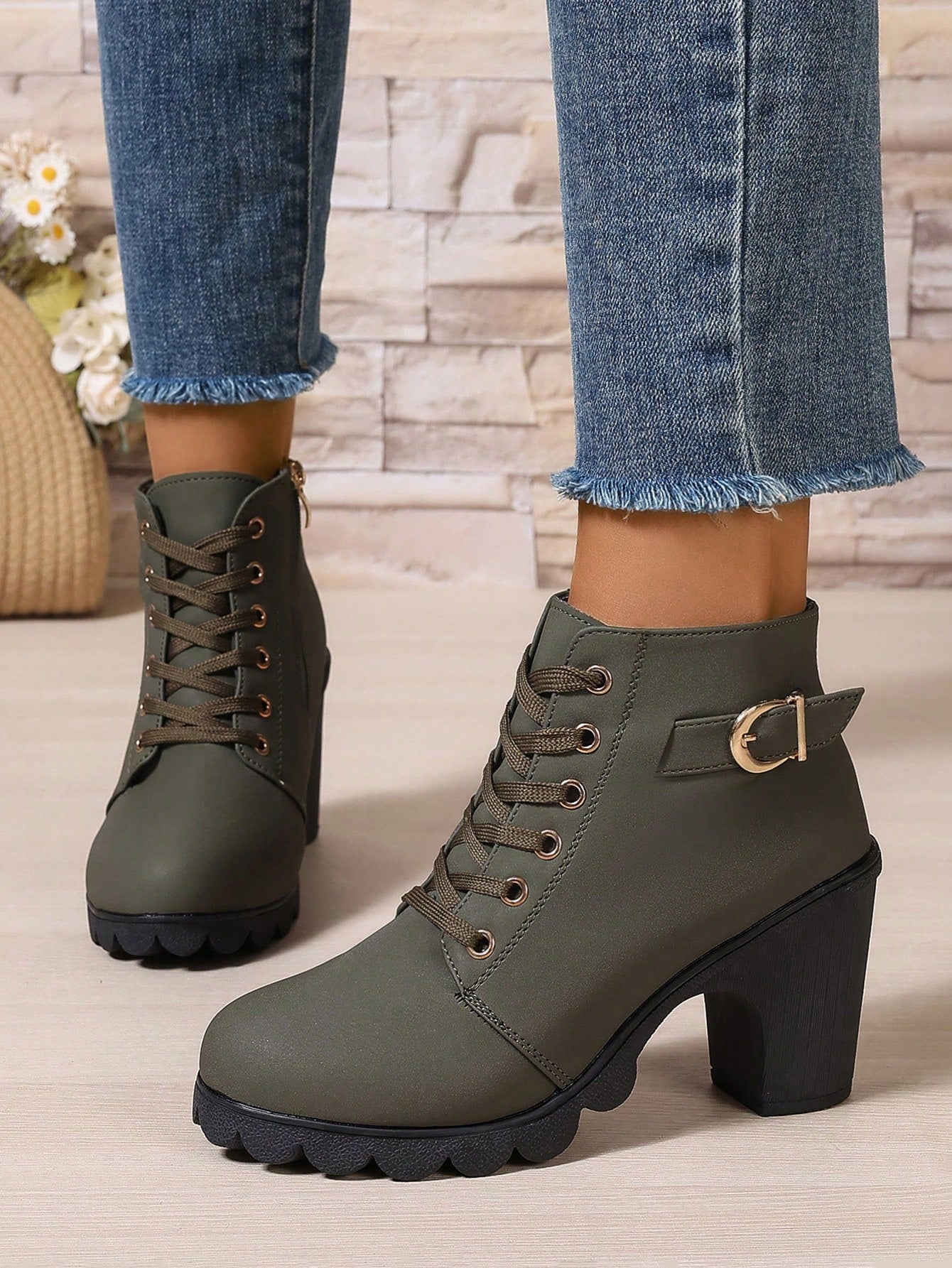 New Arrival Autumn/Winter High Heel Cross Strap Short Boots, Thick Heel Leather Boots for Women