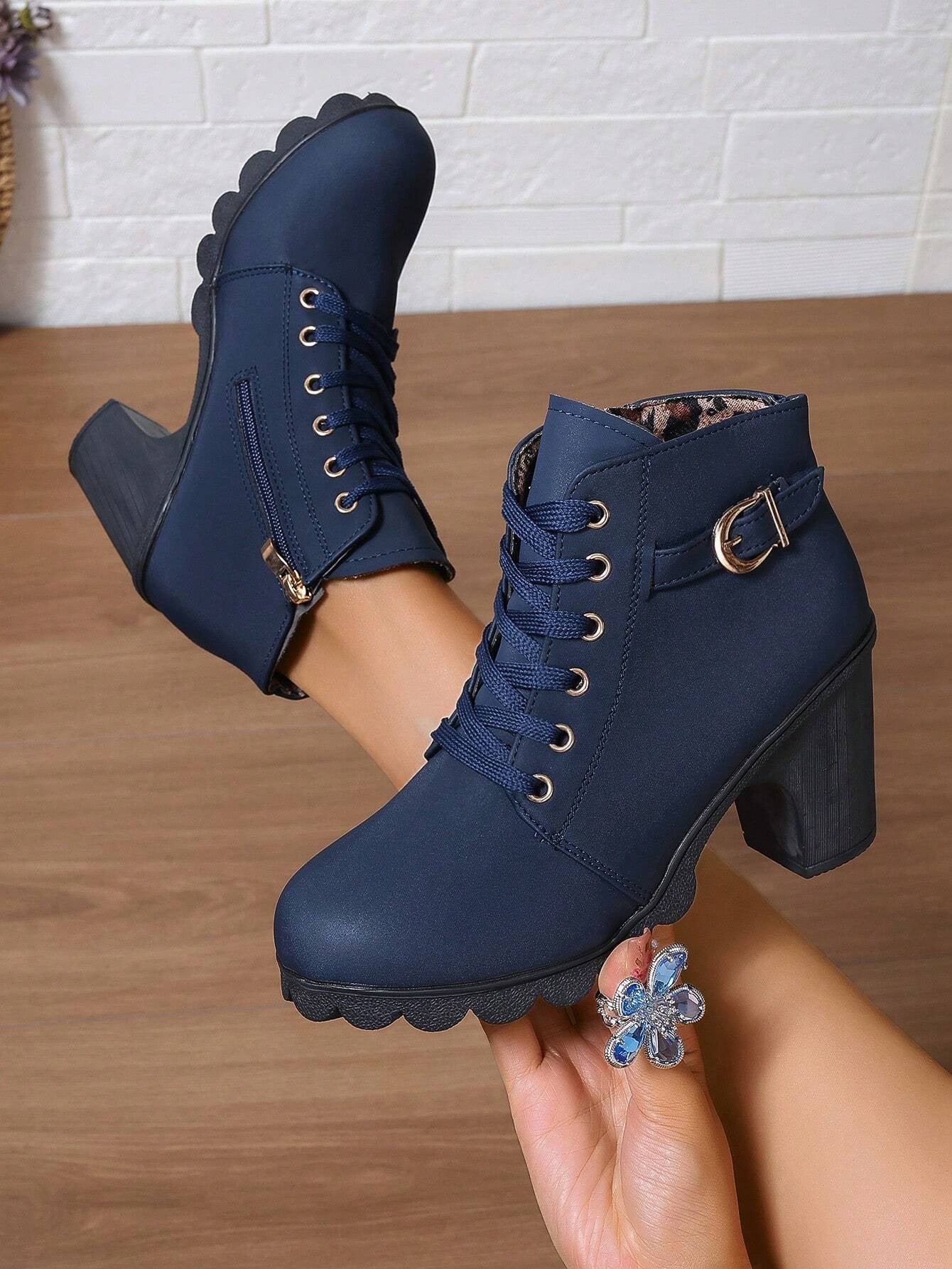 New Arrival Autumn/Winter High Heel Cross Strap Short Boots, Thick Heel Leather Boots for Women